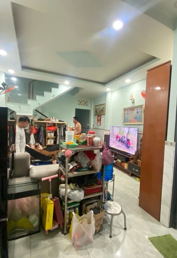 Bán nhà 3 tầng, 5 phòng ngủ, diện tích 40m2 tại Phường 11 Gò Vấp... Bán owner_side tại Thông Tây Hội, Hồ Chí Minh 01
