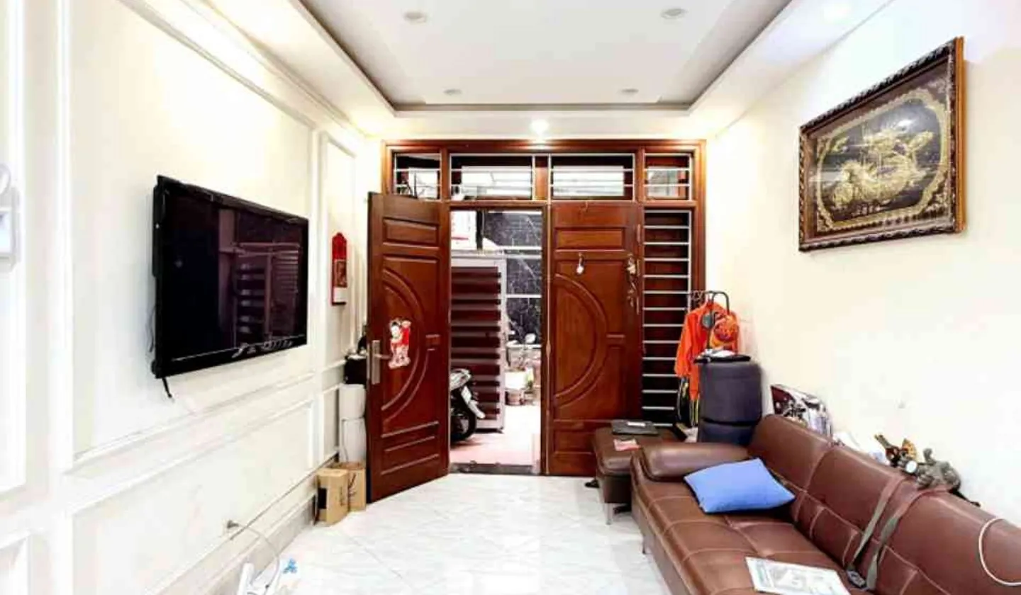 Bán nhà riêng 5 tầng tại phường Nghĩa Đô, Hà Nội - Trung tâm Cầu Giấy, thiết kế thoáng... Bán nhà riêng tại Nghĩa Đô, Hà Nội 01