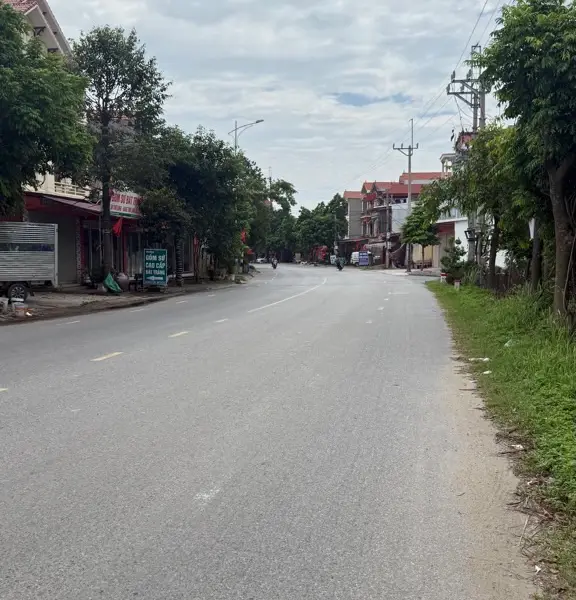 Bán nhà mặt phố 5 tầng rộng 90m2 tại xã Trì Quả, Thuận Thành,cho thuê,kinh doanh tốt... Bán nhà mặt phố tại Trí Quả, Bắc Ninh 01
