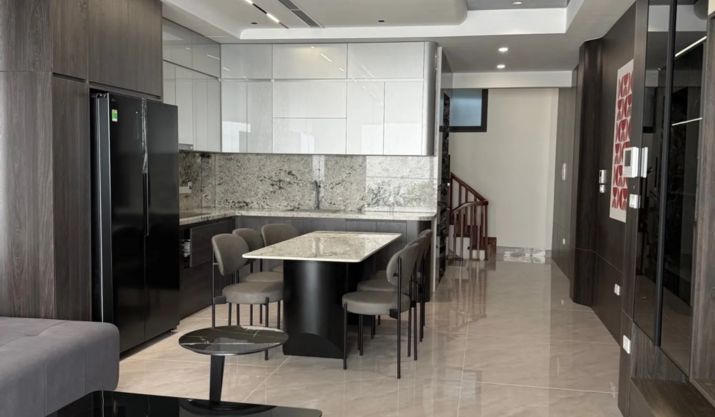 Bán nhà riêng 7 tầng mặt ngõ tại phường Bồ Đề, Hà Nội, gara ô tô... Bán nhà riêng tại Bồ Đề, Hà Nội 01