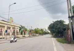💥BÁN ĐẤT : Thiết Bình, Thư Lâm, Hà Nội.
♻️ Diện tích: 61m2. Mặt tiền 4,15 m nở hậu.... Bán đất tại Thư Lâm, Hà Nội 03