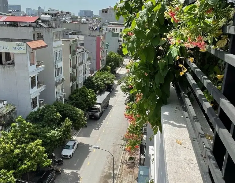 Bán nhà mặt phố Hoàng Quốc Việt kéo dài 8 tầng doanh thu ổn định... Bán nhà mặt phố tại Phú Diễn, Hà Nội 01