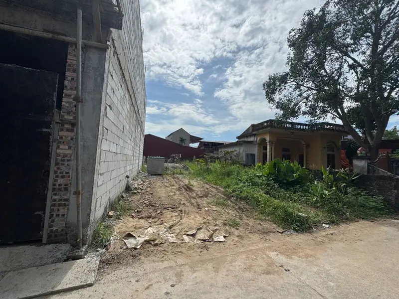 Mảnh đất mặt tiền rộng - Vừa xe hơi, vị trí vàng... Bán đất tại Mễ Sở, Hưng Yên 01