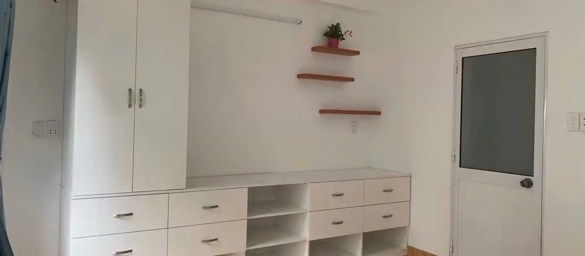 Nhà Phường Đức Nhuận, 4 Tầng, Giá Hấp Dẫn... Bán nhà riêng tại Đức Nhuận, Hồ Chí Minh 01