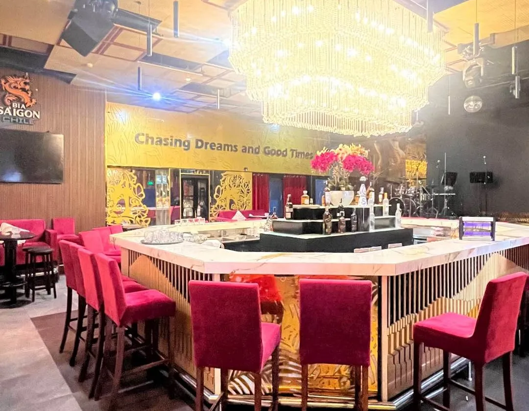 Nhà mặt phố góc 2 mặt tiền rộng tại trung tâm Quận 1... Bán nhà mặt phố tại Cầu Ông Lãnh, Hồ Chí Minh 01