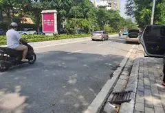 Bán nhà mặt phố Lạc Long Quân diện tích 103 m2, vỉa hè rộng, vị trí trung tâm... Bán nhà mặt phố tại Tây Hồ, Hà Nội 02