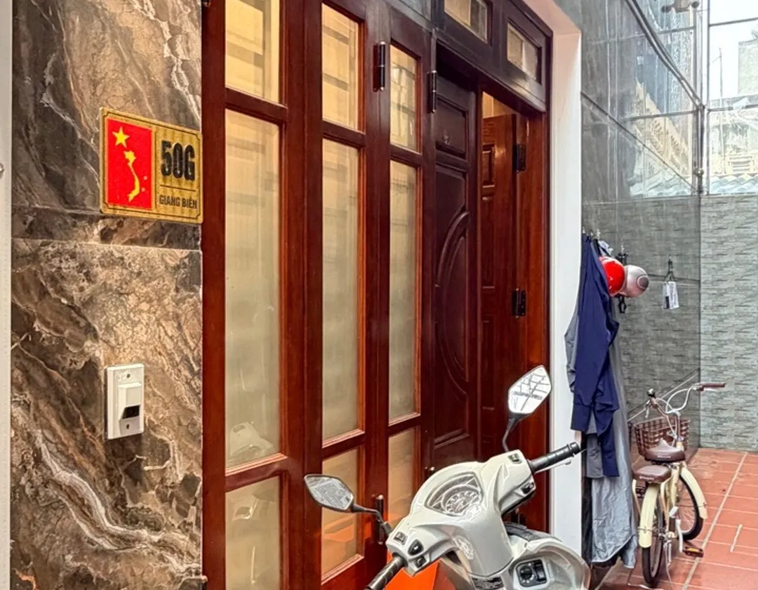 NHÀ 6 TẦNG FULL NỘI THẤT – 1 NHÀ RA PHỐ KINH DOANH 🔥 GIÁ CHỈ 7.1 TỶ... Bán nhà riêng tại Việt Hưng, Hà Nội 01