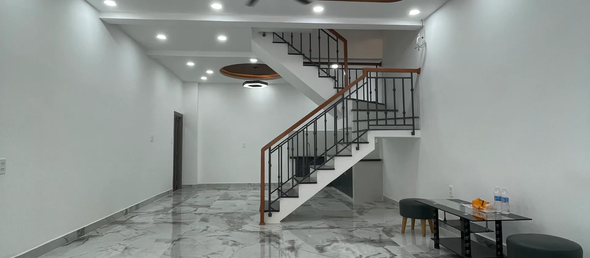 GẦN CHỢ PHẠM VĂN HAI - NGANG LỚN 4.6m NỞ HẬU 5.9m - 2 TẦNG Ở NGAY... Bán nhà riêng tại Tân Sơn Nhất, Hồ Chí Minh 01