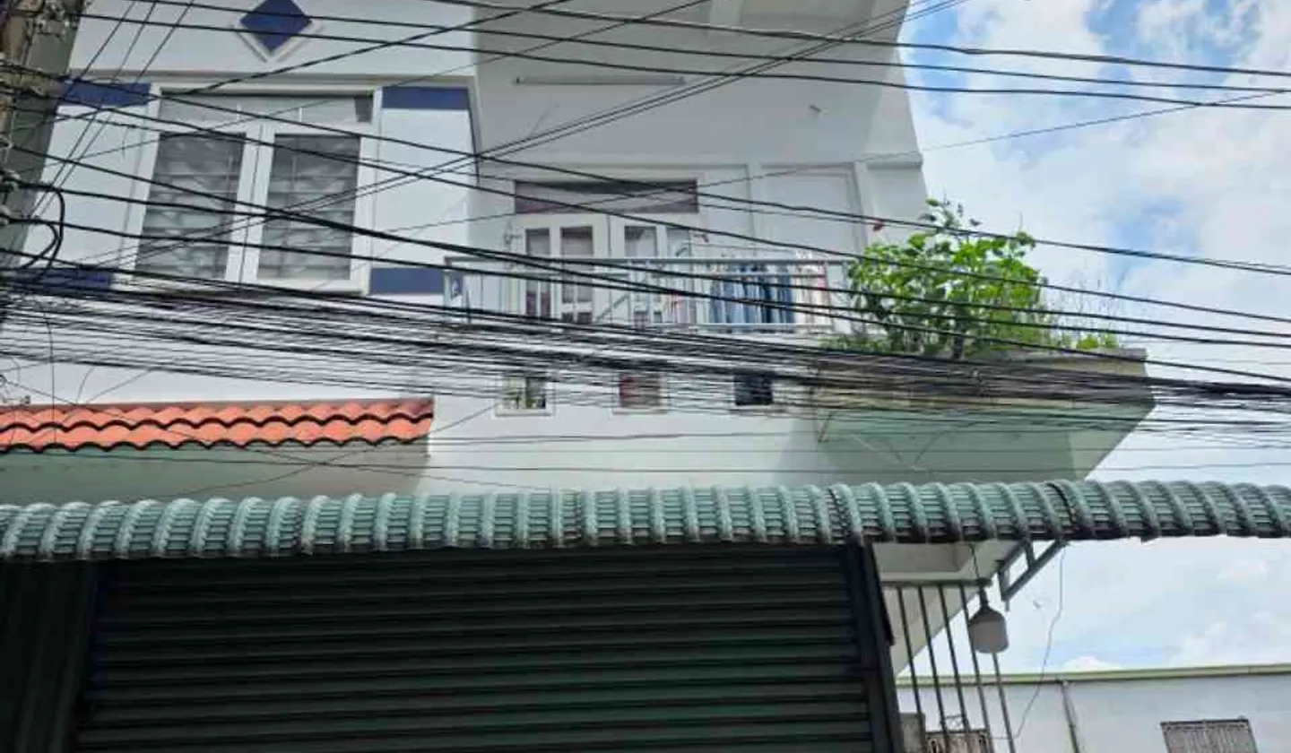 Nhà 3 tầng vị trí đắc địa tại Tân Đông Hiệp, Dĩ An với tiềm năng kinh doanh ổn định... Bán nhà riêng tại Dĩ An, Hồ Chí Minh 01