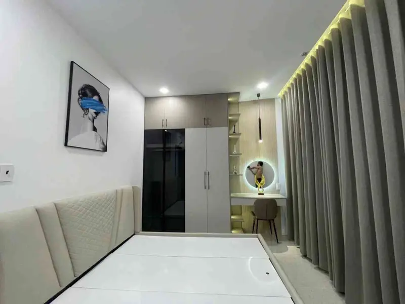Nhà đẹp 4 phòng ngủ, thang máy, ngay Âu Cơ, tặng full nội thất... Bán nhà riêng tại Tân Hòa, Hồ Chí Minh 01