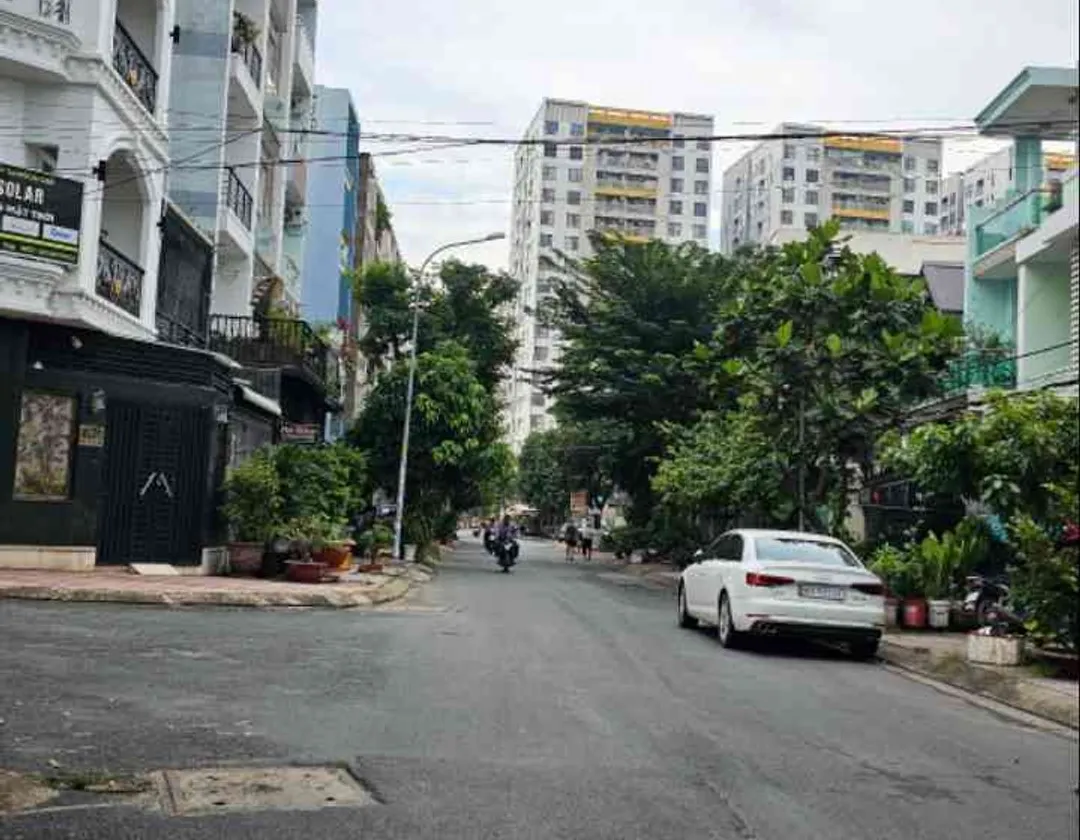 🏡 BIỆT THỰ CAO CẤP LÊ ĐỨC THỌ – GÒ VẤP
✨ ĐẲNG CẤP THƯỢNG LƯU
💰 Giá 32,4 tỷ – thương lượng... Bán nhà mặt phố tại An Hội Đông, Hồ Chí Minh 01