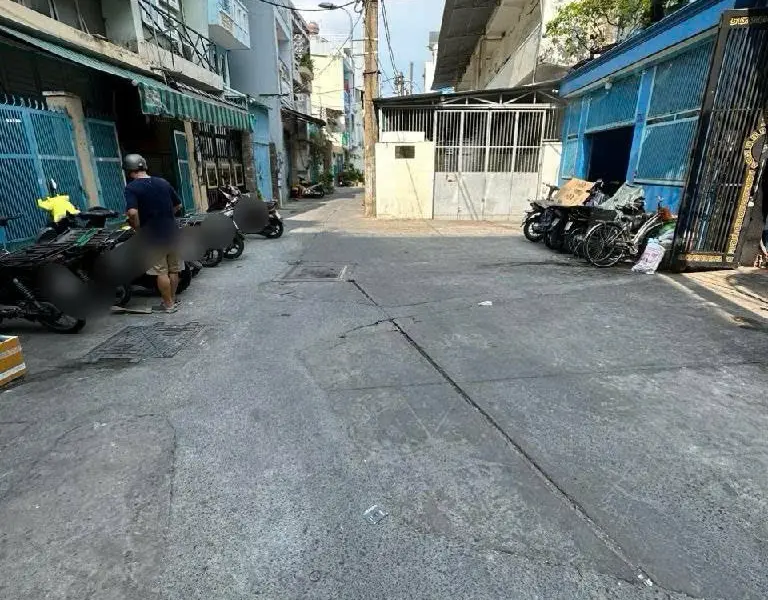 B.ÁN NH.À HẺM XE TẢI THÔNG - KHU 
PHAN XÍCH LONG - Q11 - DT: KHỦNG 331M2 - NGANG 8M NỞ HẬU 16M x 26... Bán nhà riêng tại Minh Phụng, Hồ Chí Minh 01
