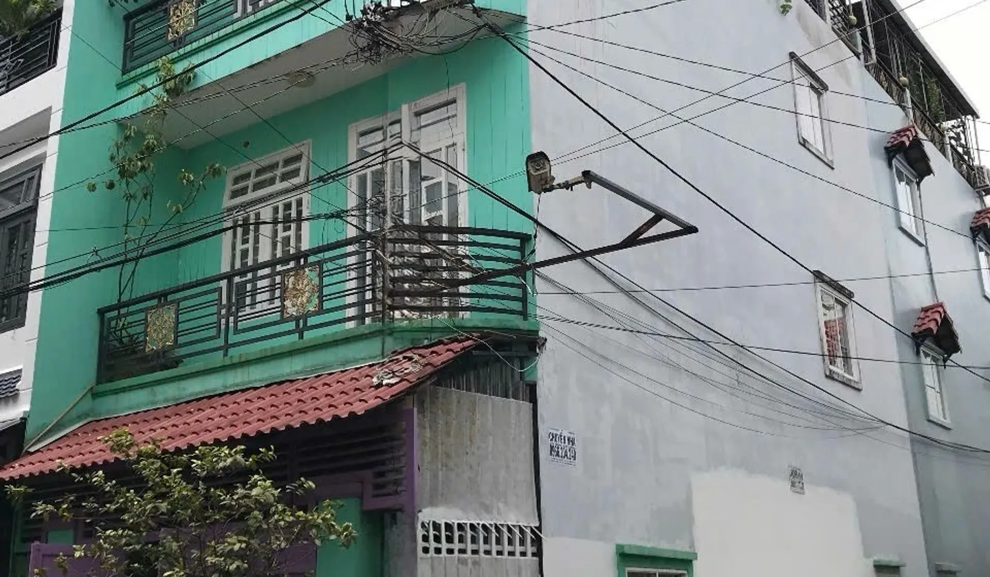 Nhà lô góc 4 tầng, hẻm ô tô tránh ở Quận 12, gần UBND phường... Bán nhà riêng tại Trung Mỹ Tây, Hồ Chí Minh 01