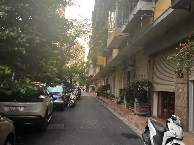 Nhà tập thể Láng Hạ, Đống đa, 58m2 , ô tô đỗ chân cầu thang... Bán căn hộ chung cư tại Đống Đa, Hà Nội 01