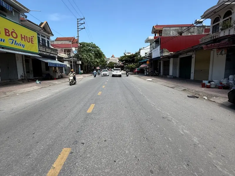 Nhà mặt phố 2 tầng siêu hiếm trung tâm thị trấn Núi Đèo - Cơ hội vàng cho nhà đầu tư thông thái... Bán nhà mặt phố tại Thủy Nguyên, Hải Phòng 01