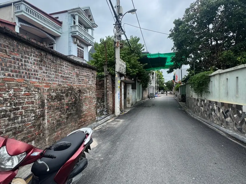 109M TRUNG HẬU ĐÔNG – MẶT TIỀN NỞ HẬU, VỊ TRÍ ĐÓN QUY HOẠCH!
🔥 MT 4,8m – hậu 5,61m, đất đẹp,... Bán đất tại Mê Linh, Hà Nội 01