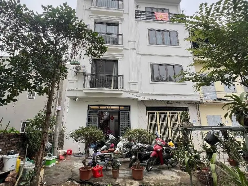Bán nhà riêng 6 tầng có thang máy tại Phúc Lợi, vị trí góc, mặt tiền 4m... Bán nhà riêng tại Phúc Lợi, Hà Nội 01