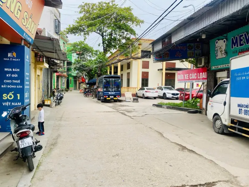 Nhà lô góc tiện ích, ô tô tránh tại Cổng Xóm Giáo... Bán nhà riêng tại Đồng Nguyên, Bắc Ninh 01
