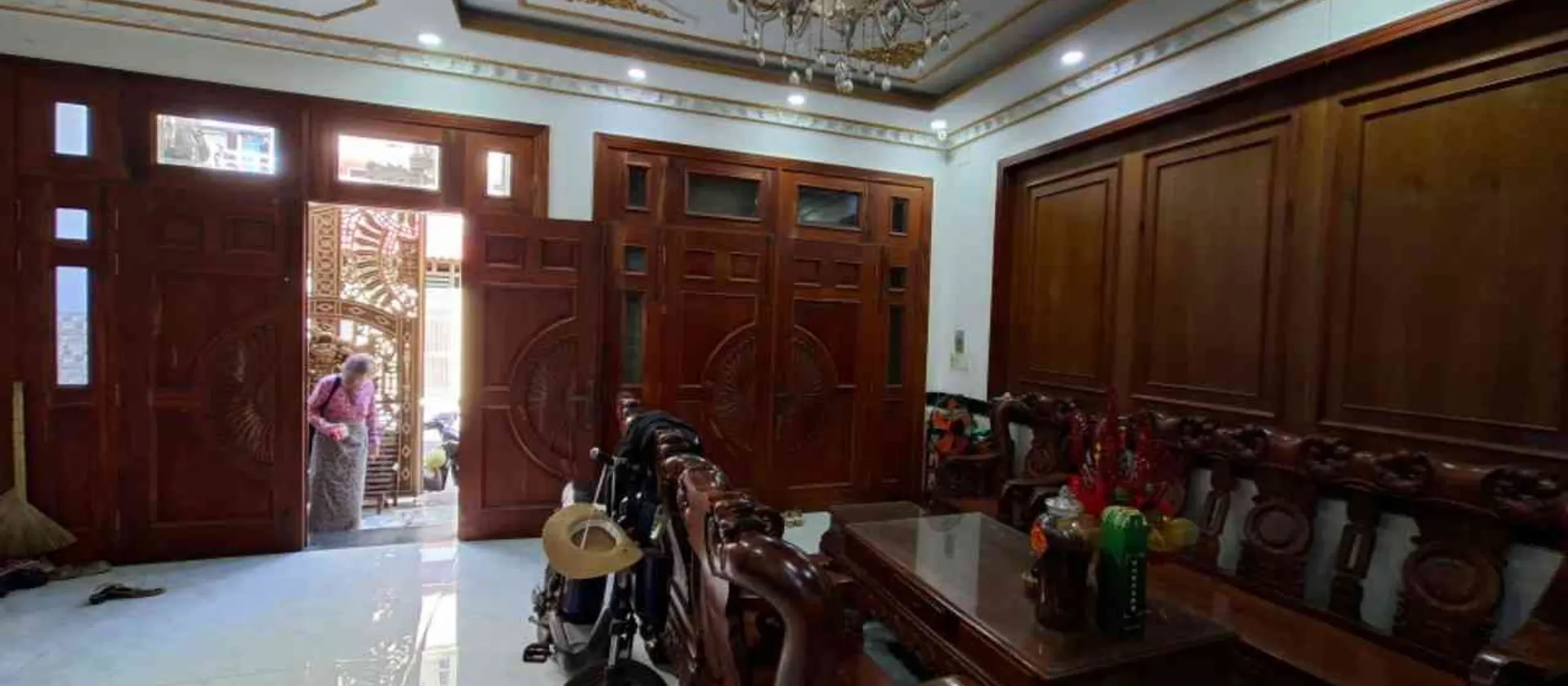 Nhà 5 tầng 6 phòng ngủ, thang máy, gần ga T3 sân bay Tân Bình... Bán nhà riêng tại Tân Sơn, Hồ Chí Minh 01