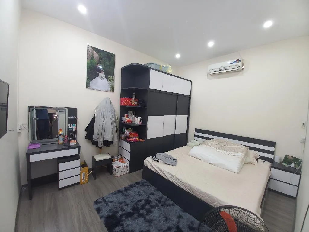 Bán nhà 3 tầng mặt tiền lớn tại Lạc Long Quân, phường Nghĩạ Đô, Hà Nội, thích hợp kinh doanh... Bán owner_side tại Nghĩa Đô, Hà Nội 01