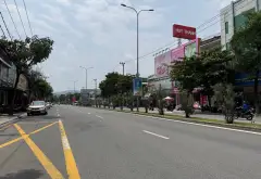 🔥 NHÀ MẶT PHỐ TÔN ĐỨC THẮNG – LÔ GÓC 2 MẶT THOÁNG – NGANG 8,7M 🔥
📍 Liên Chiểu – Đà Nẵng... Bán nhà mặt phố tại Liên Chiểu, Đà Nẵng 03