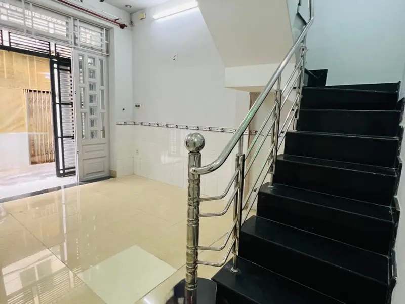 - ĐƯỜNG SỐ 8 GÒ VẤP - NHÀ 2 tầng (4x8,5) - CHÀO 3,55 TỶ - SỔ HỒNG RIÊNG CHÍNH CHỦ 
- 2PN & WC... Bán nhà riêng tại Thông Tây Hội, Hồ Chí Minh 01