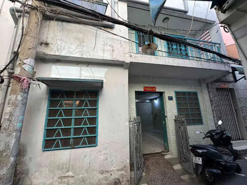 Nhà Hồng Bàng rộng rãi, đầy đủ tiện nghi chờ bạn khám phá... Bán nhà riêng tại Minh Phụng, Hồ Chí Minh 01