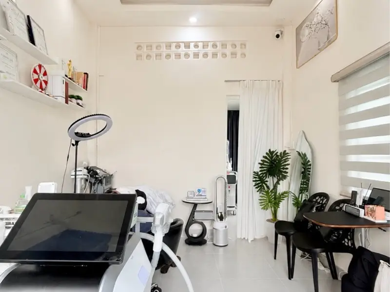 Nhà góc 2 tầng hot nhất Phú Nhuận, sổ sẵn, giá cực mềm... Bán nhà mặt phố tại Cầu Kiệu, Hồ Chí Minh 01