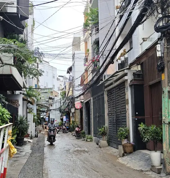 Hẻm trứoc nhà 7m , gần chợ gạch ông quận 8 , căn hộ dịch vụ, dt ngang 5x22M .giá 15,4ty còn tl... Bán nhà riêng tại Chánh Hưng, Hồ Chí Minh 01