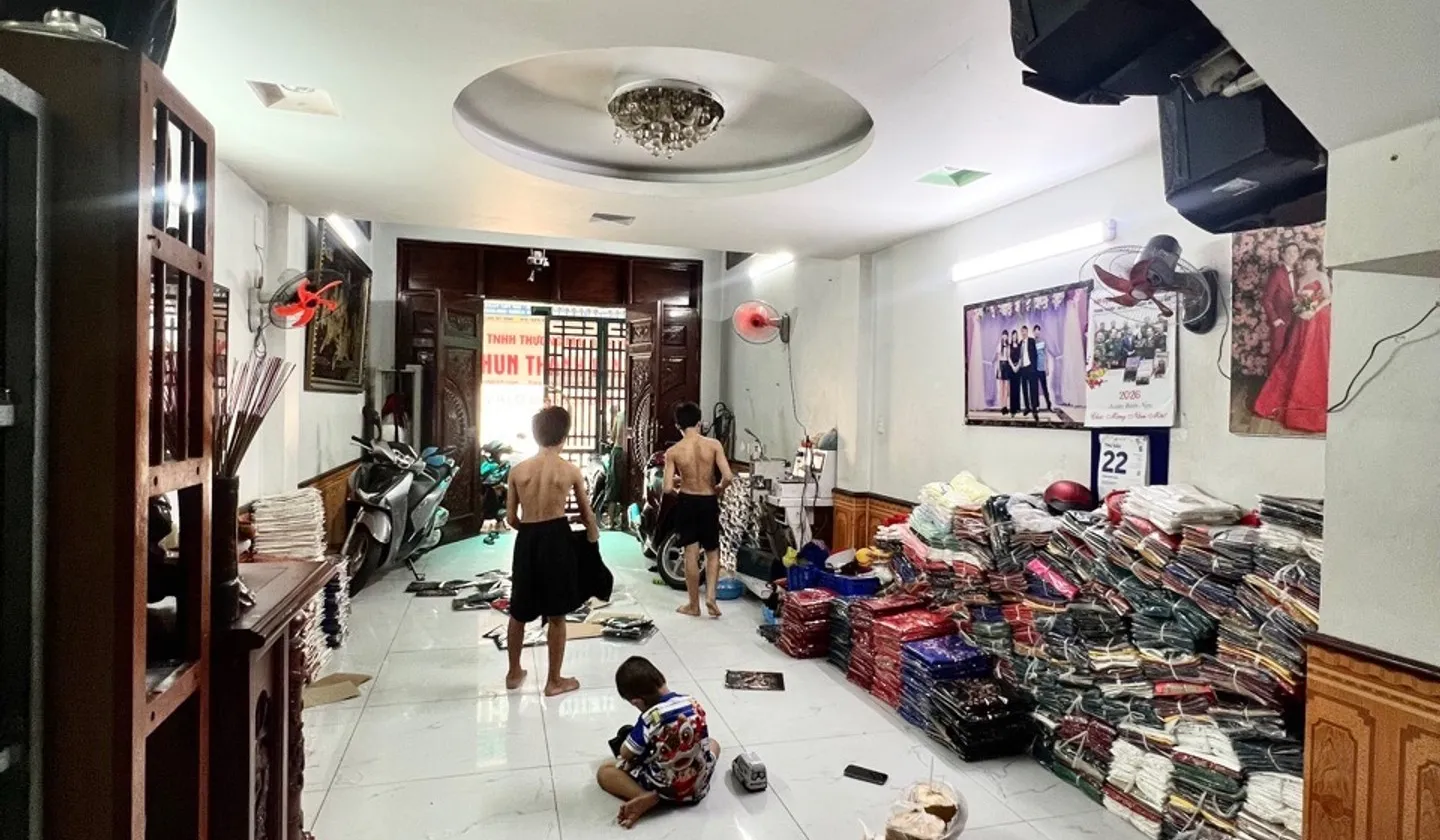 Nhà 5 tầng mới, 6 phòng ngủ, gần chợ Phú Thọ Hoà, giá 11.6 tỷ... Bán nhà riêng tại Phú Thọ Hòa, Hồ Chí Minh 01