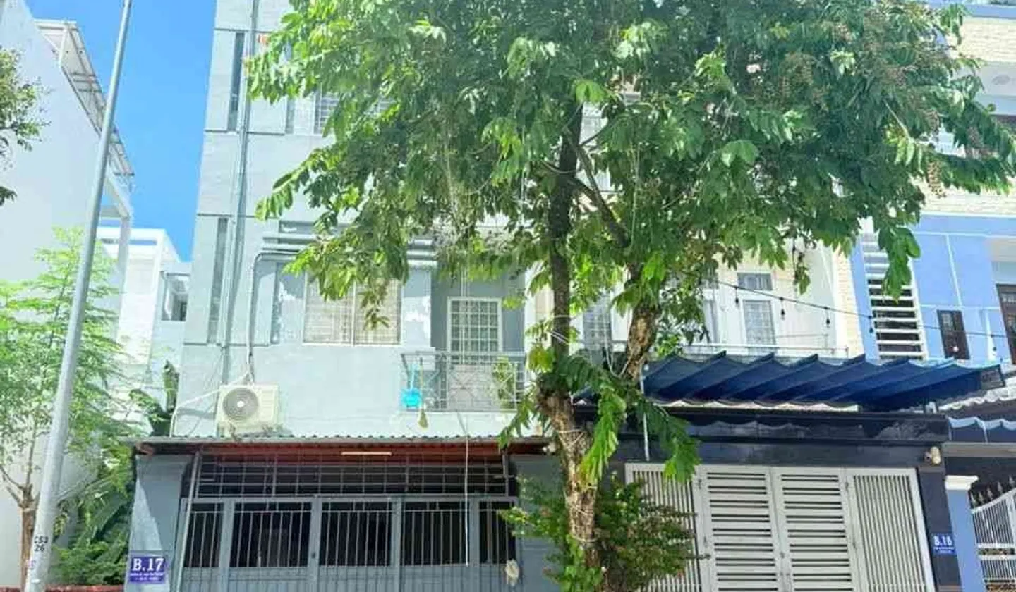 Cơ hội hiếm có: Nhà mặt phố 4 tầng Phú Mỹ Q7, 11 phòng khép kín, dòng tiền 45 triệu/tháng... Bán nhà mặt phố tại Tân Mỹ, Hồ Chí Minh 01