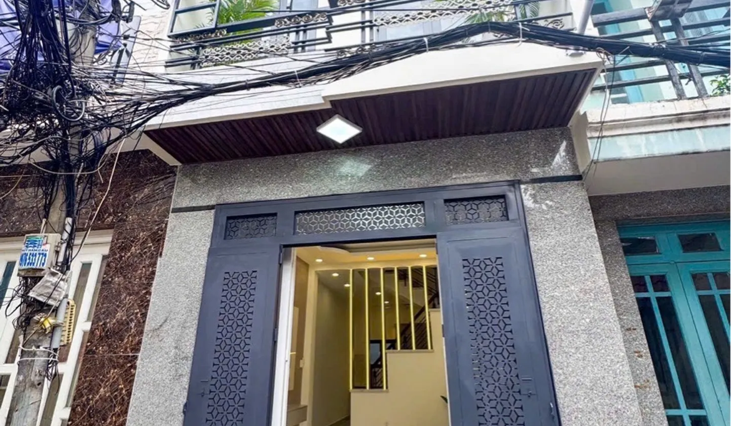 Bán nhà riêng 2 tầng hướng Nam tại phường Nguyễn Thị Xiếu, diện tích 30m², pháp lý cơ sở... Bán nhà riêng tại Tân Thuận, Hồ Chí Minh 01
