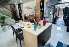 💰 8.2 TỶ | HUỲNH VĂN GẤM – TÂN PHÚ | GIẢM 200TR
🏡 68m² – ngang 7.4m | 4 tầng kiểu biệt thự mini |... Bán owner_side tại Tây Thạnh, Hồ Chí Minh 18