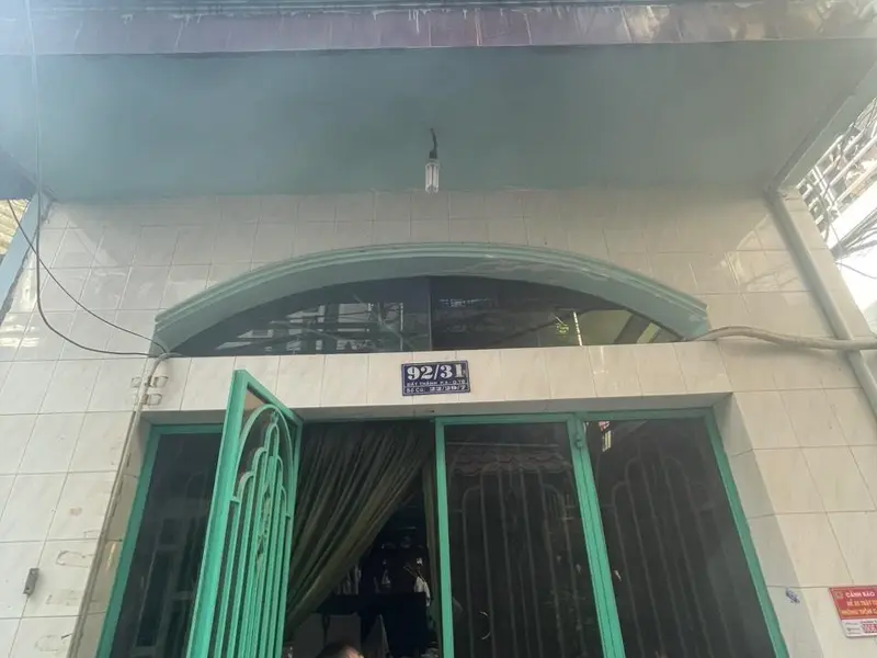 Nhà góc thoáng, sát chợ Tân Bình, sổ hồng đầy đủ... Bán nhà riêng tại Tân Hòa, Hồ Chí Minh 01