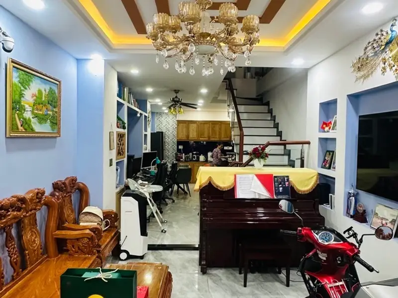 Nhà 5 tầng chắc chắn, sân thượng rộng, phường 15 Tân Bình... Bán nhà riêng tại Tân Sơn, Hồ Chí Minh 01