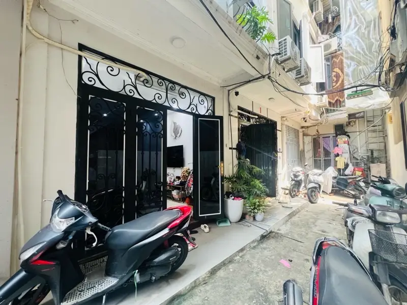 Bán nhà 5 tầng đẹp, vị trí trung tâm quận Hai Bà Trưng, giá hợp lý... Bán nhà riêng tại Vĩnh Tuy, Hà Nội 01