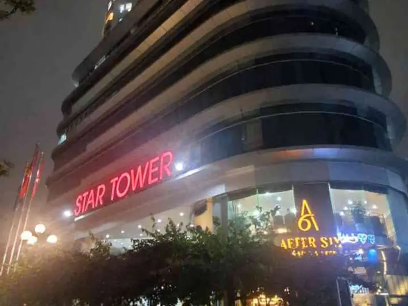 🌟 TỌA ĐỘ VÀNG CẦU GIẤY - CĂN GÓC NGẬP ÁNH SÁNG - FULL ĐỒ CHỈ XÁCH VALI VỀ Ở 🌟-STAR TOWER... Bán căn hộ chung cư tại Yên Hòa, Hà Nội 01
