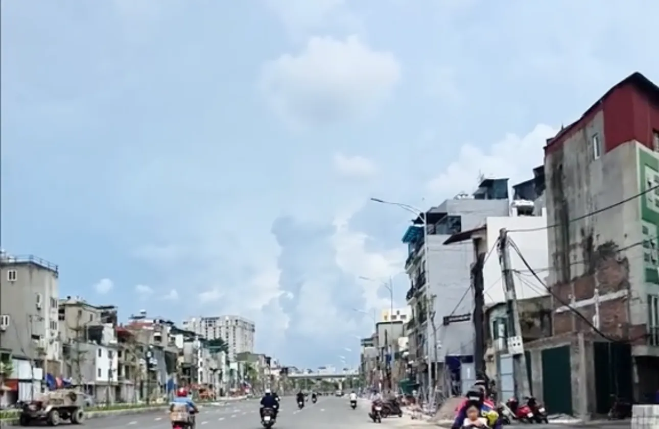 Mặt Phố vành đai 1 Hoàng Cầu Voi Phục, diện tích 100m2 mặt hơn 5.6m
Xây Toà VP đẹp tuyệt... Bán nhà mặt phố tại Ba Đình, Hà Nội 01
