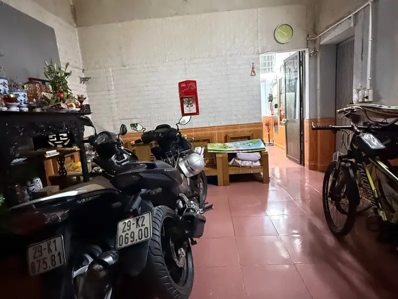 BÁN ĐẤT TẶNG NHÀ- VIỆT HƯNG LONG BIÊN- KHÔNG QUY HOẠCH- GẦN CHỢ... Bán nhà riêng tại Việt Hưng, Hà Nội 01
