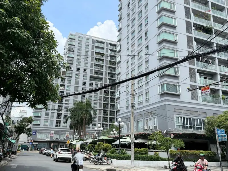 Siêu phẩm nhà mặt phố 5 tầng mặt tiền rộng 11m tại quận Tân Bình... Bán nhà mặt phố tại Tân Bình, Hồ Chí Minh 01