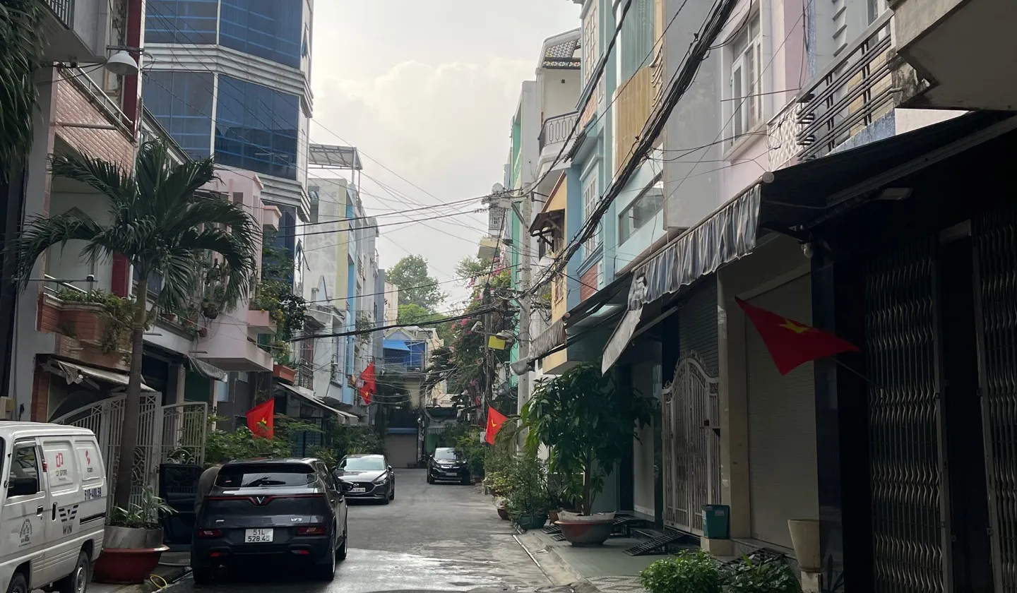 Bán nhà riêng 4 tầng 52m2 khu phân lô Lạc Long Quân giá 11.5 tỷ... Bán nhà riêng tại Tân Hòa, Hồ Chí Minh 01
