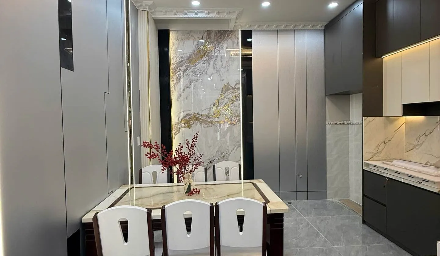 Cơ hội sở hữu nhà 4 tầng hẻm ô tô thông tại Đào Tông Nguyên với giá cực tốt... Bán nhà riêng tại Nhà Bè, Hồ Chí Minh 01