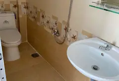 Nhà mới toanh, tiện nghi đầy đủ, ở ngay Quận trung tâm... Bán nhà riêng tại Bình Thạnh, Hồ Chí Minh 09