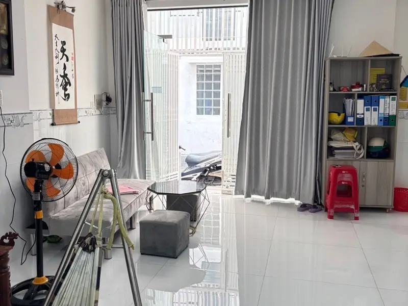 Nhà 4 tầng xây kiên cố tại Phường Phú Nhuận, Hồ Chí Minh, giá 10,2 tỷ... Bán nhà riêng tại Phú Nhuận, Hồ Chí Minh 01