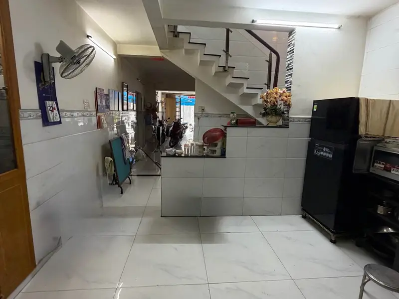 Bán nhà riêng 2 tầng tại Bình Trị Đông, Bình Tân, diện tích 81m2, mặt tiền 7.9m, giá 9.3 tỷ... Bán nhà riêng tại Bình Trị Đông, Hồ Chí Minh 01