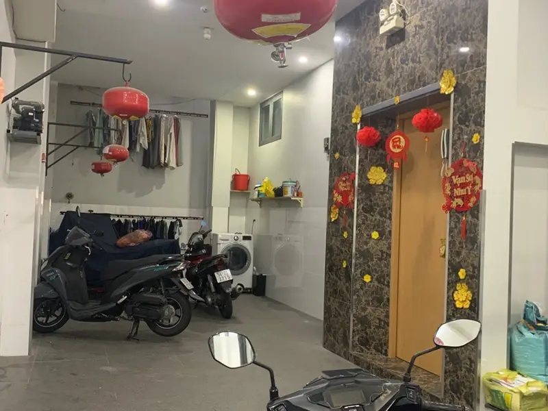 Gần SVĐ Vân Đồn - Chdv - 5 tầng - 73m2 - Nhỉnh 14 tỷ - Dòng tiển 780tr/năm - Nở hậu - Có thang máy... Bán nhà riêng tại Khánh Hội, Hồ Chí Minh 01