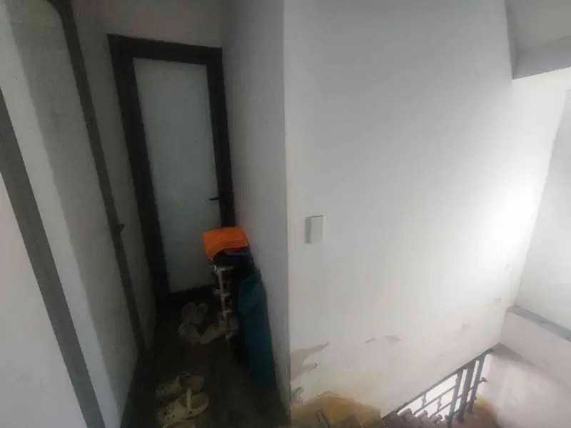 Bán nhà riêng 3 tầng tại Hải Sơn, Hải Châu, Đà Nẵng, diện tích 42m2, 5 phòng ngủ... Bán nhà riêng tại Hải Châu, Đà Nẵng 01