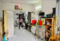 Nhà 2 tầng hẻm xe hơi rộng tại quận 4... Bán nhà riêng tại Vĩnh Hội, Hồ Chí Minh 02