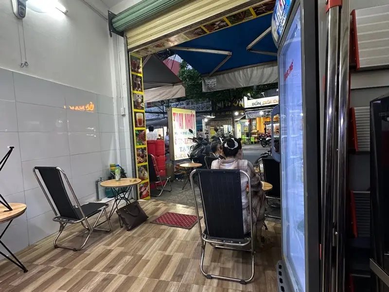 Cơ hội hiếm có sở hữu nhà mặt phố 4 tầng vị trí đắc địa tại Âu Dương Lân... Bán nhà mặt phố tại Chánh Hưng, Hồ Chí Minh 01