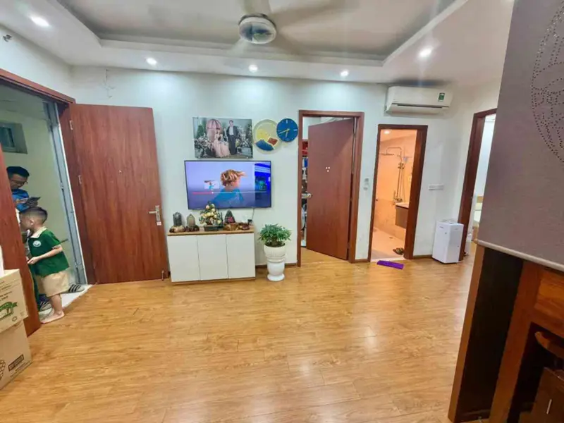 🏡 BÁN CHUNG CƯ NGỌC HỒI – 2PN, 2WC – GIÁ 2 TỶ NHỈNH
📍 Diện tích: 60m² Ô Tô Đỗ Ngày Đêm 🚘... Bán căn hộ chung cư tại Thanh Trì, Hà Nội 01